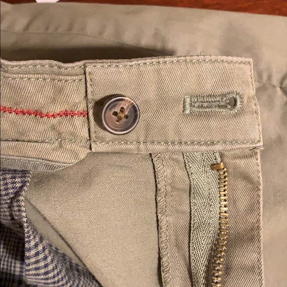 9” stretch chino short- olive color - Picture 6 of 8